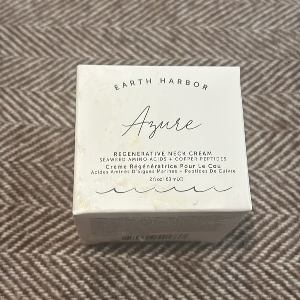 Earth Harbor Azure Regenerative Neck Cream